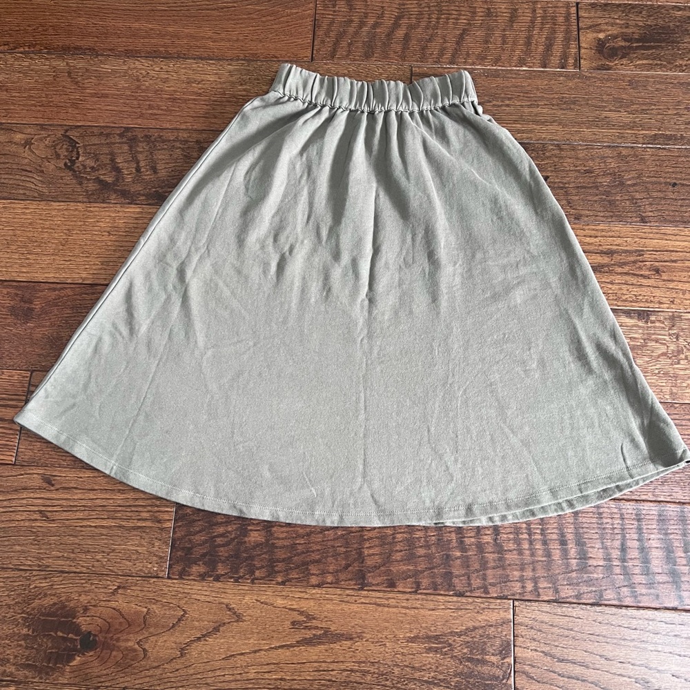 Kin + Kin Olive Pine Flair Girl’s Skirt in Sz 14